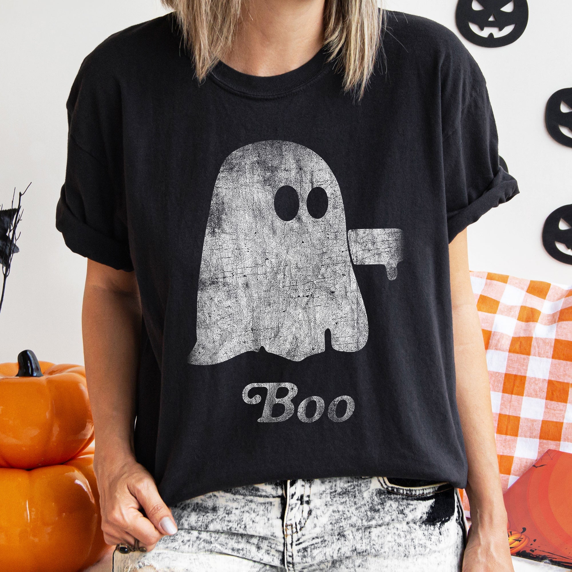 Boo Retro Ghost Spooky Season Vintage Cartoon Print Nostalgic Halloween Charm Limited Edition Comfort Colors Tee